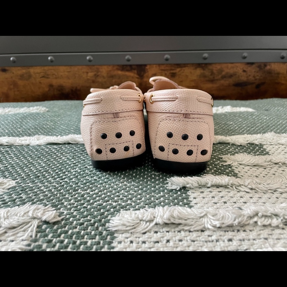 Tod’s pale pink loafers - Picture 6 of 7